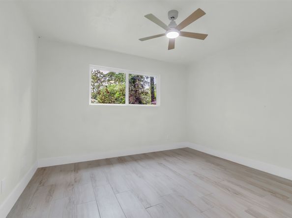 1602 Pine Oak Drive, Conroe TX 77304