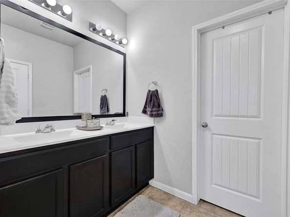 1410 Woods Lake Court, Houston TX 77047