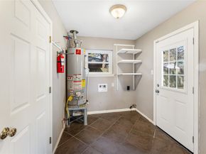 10134 Hanka Drive, Houston TX 77043