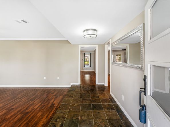 10134 Hanka Drive, Houston TX 77043