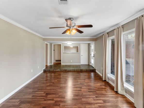 10134 Hanka Drive, Houston TX 77043