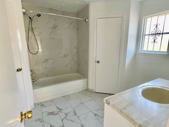 4718 Misty Shadows Drive, Houston TX 77041