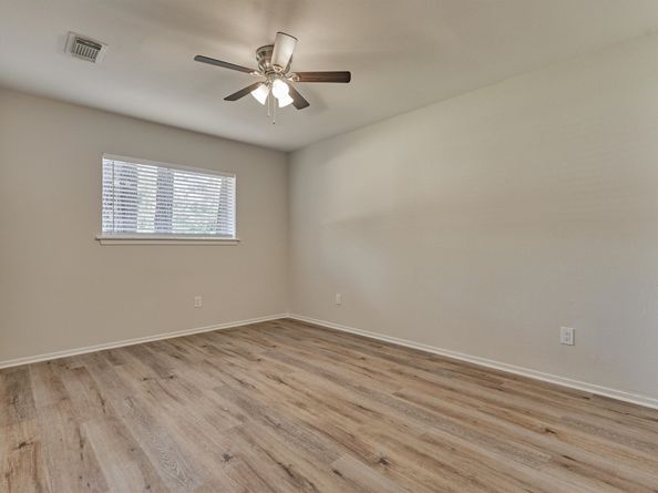 1 Fiddleleaf Court, The Woodlands TX 77381