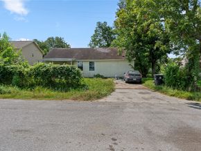 2314 Spence Street, Houston TX 77093