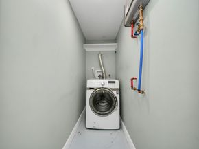 7135 Cayton Street, Houston TX 77061