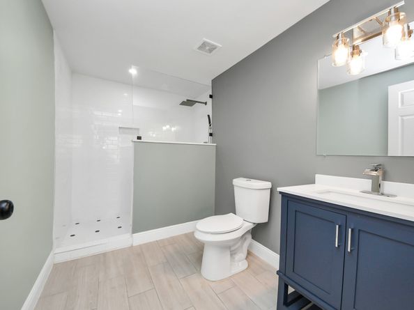 7135 Cayton Street, Houston TX 77061