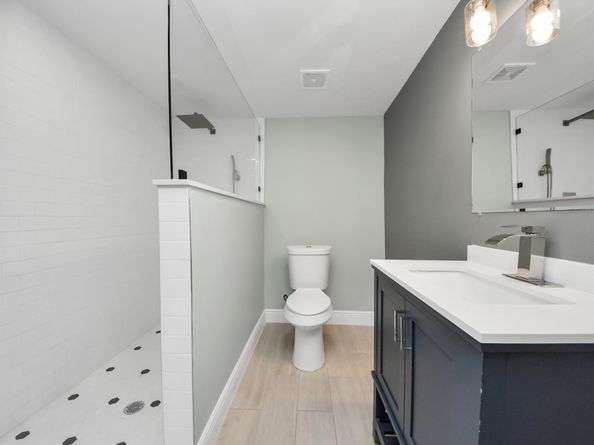 7135 Cayton Street, Houston TX 77061