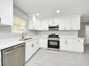 5823 Southgood Street, Houston TX 77033