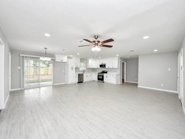 5823 Southgood Street, Houston TX 77033