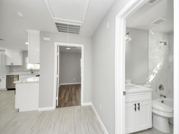 5823 Southgood Street, Houston TX 77033