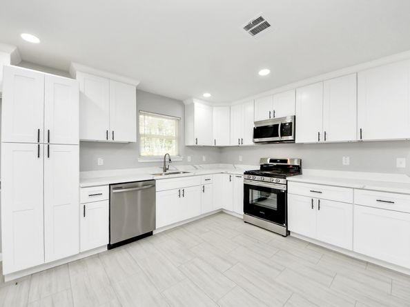 5823 Southgood Street, Houston TX 77033