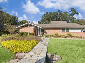 10102 Knoboak Drive, Houston TX 77080