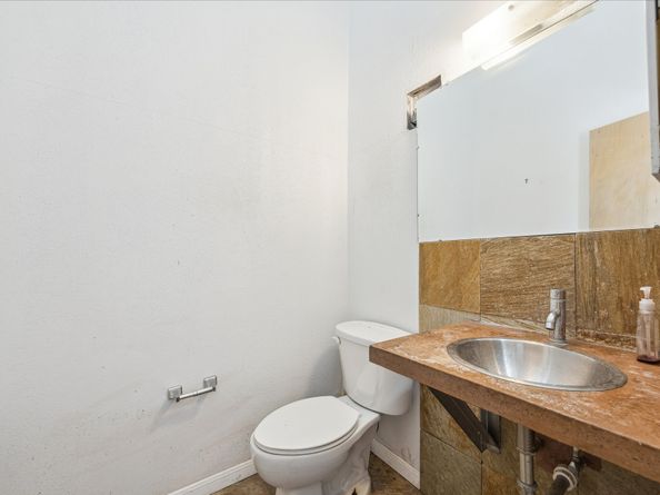 10102 Knoboak Drive, Houston TX 77080