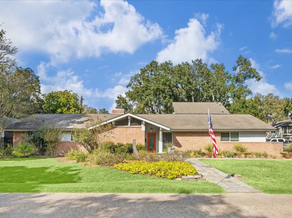 10102 Knoboak Drive, Houston TX 77080