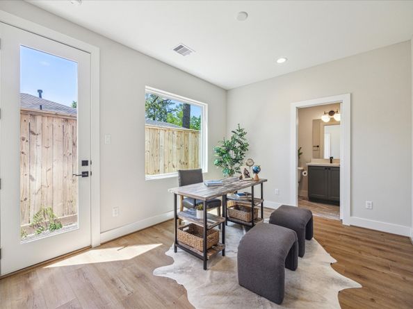 526 Janisch Road, Houston TX 77018