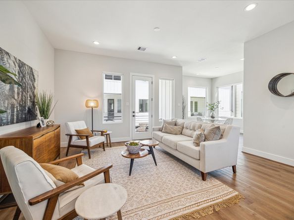 526 Janisch Road, Houston TX 77018