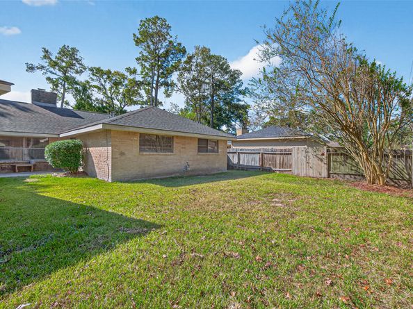 3815 Brook Shadow Drive, Houston TX 77345