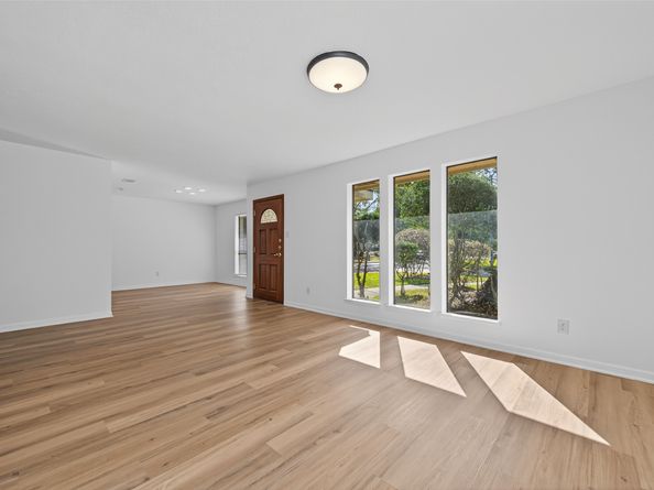 3815 Brook Shadow Drive, Houston TX 77345