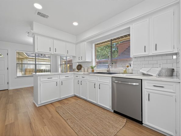 3815 Brook Shadow Drive, Houston TX 77345