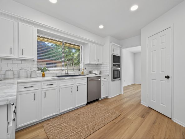 3815 Brook Shadow Drive, Houston TX 77345