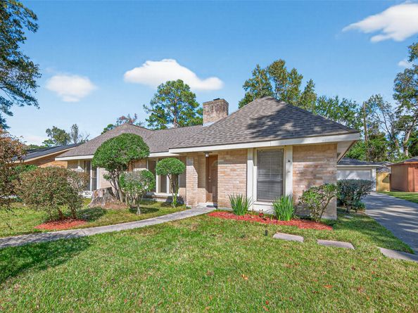 3815 Brook Shadow Drive, Houston TX 77345