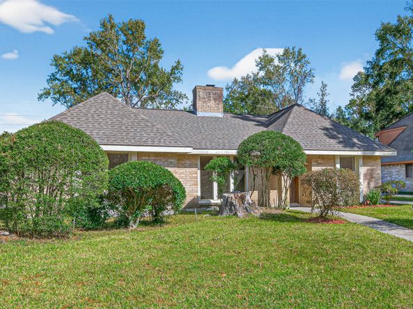 3815 Brook Shadow Drive, Houston TX 77345