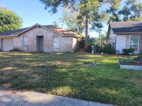 815 Centerwood Drive, Houston TX 77013