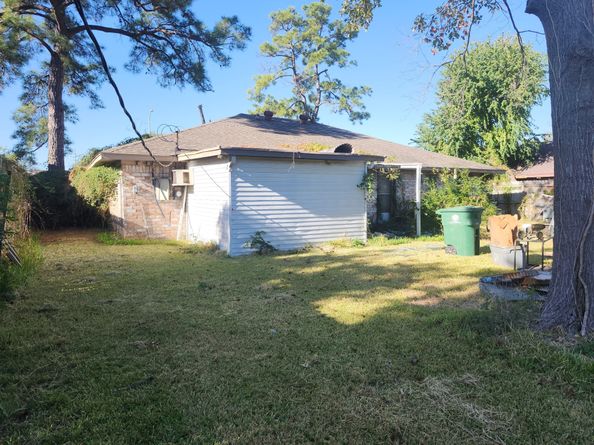 815 Centerwood Drive, Houston TX 77013