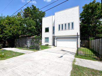 4017 S Shelby Circle