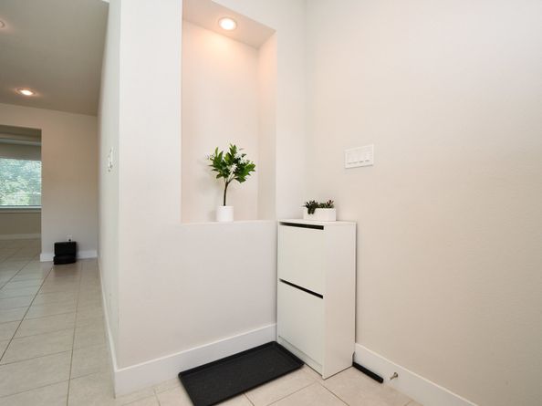 4017 S Shelby Circle, Houston TX 77051