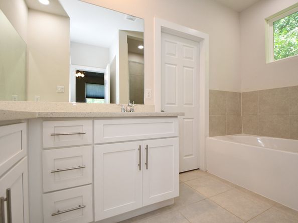 4017 S Shelby Circle, Houston TX 77051