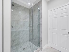 1512 W Clay Street, Houston TX 77019