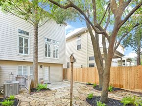 1512 W Clay Street, Houston TX 77019