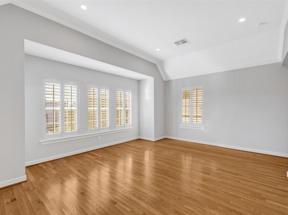 1512 W Clay Street, Houston TX 77019