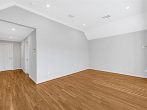 1512 W Clay Street, Houston TX 77019