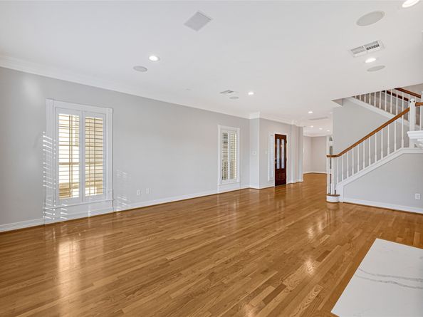 1512 W Clay Street, Houston TX 77019