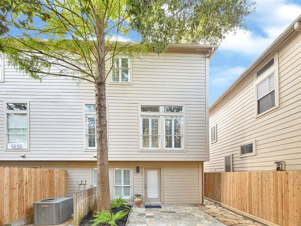 1512 W Clay Street, Houston TX 77019