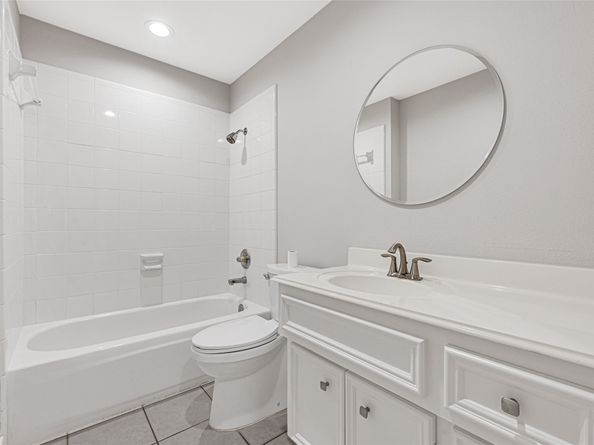 1512 W Clay Street, Houston TX 77019