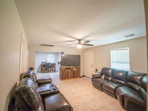 6309 E Houston Road, Houston TX 77028