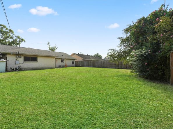 14143 Roundstone Lane, Houston TX 77015