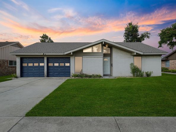 14143 Roundstone Lane, Houston TX 77015