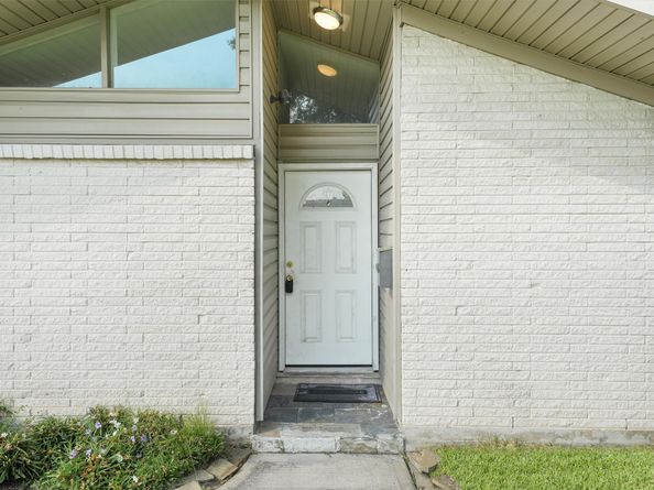 14143 Roundstone Lane, Houston TX 77015