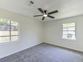 4914 Pershing Street, Houston TX 77033