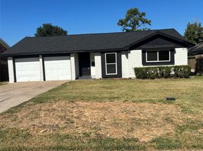 834 Grand Oaks Drive, Houston TX 77015