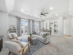 1360 W 25th Street, Houston TX 77008