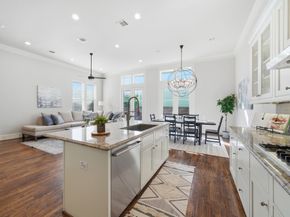 1360 W 25th Street, Houston TX 77008