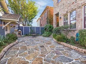 516 Arlington Street, Houston TX 77007