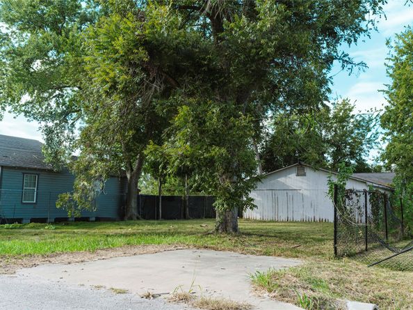 3216 Collingsworth Street, Houston TX 77026