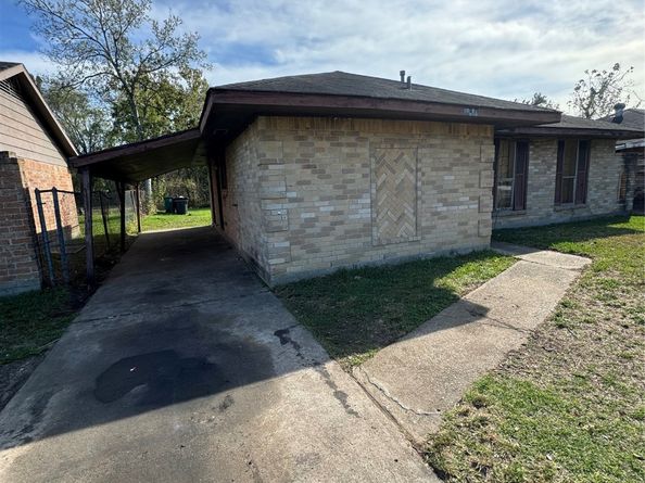 11018 Dalebrook Drive, Houston TX 77016