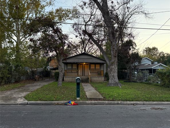 505 W Elliott, Austin TX 78753